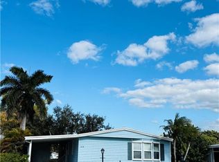 618 Charlemagne BLVD, NAPLES, FL 34112