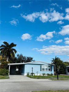 618 Charlemagne BLVD, Naples, FL, 34112