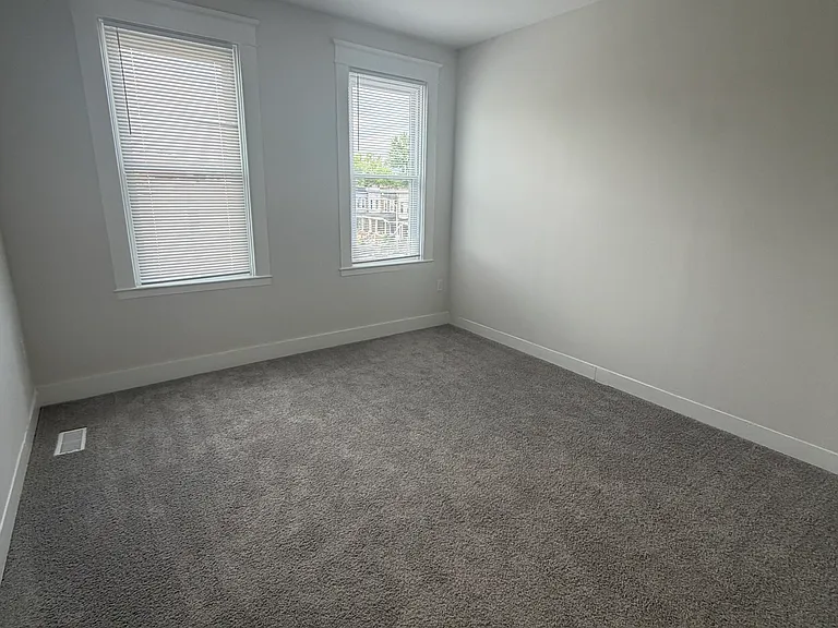 2905 Presbury St — Photo 14