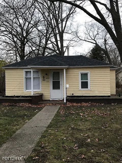 2929 8th St photo 1