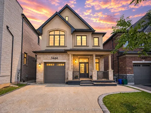 1444 Varelas Pass, Oakville, ON L6H 3S3