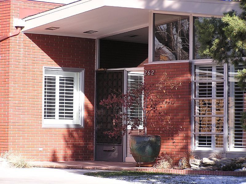 2nd image of 262 S Elm St