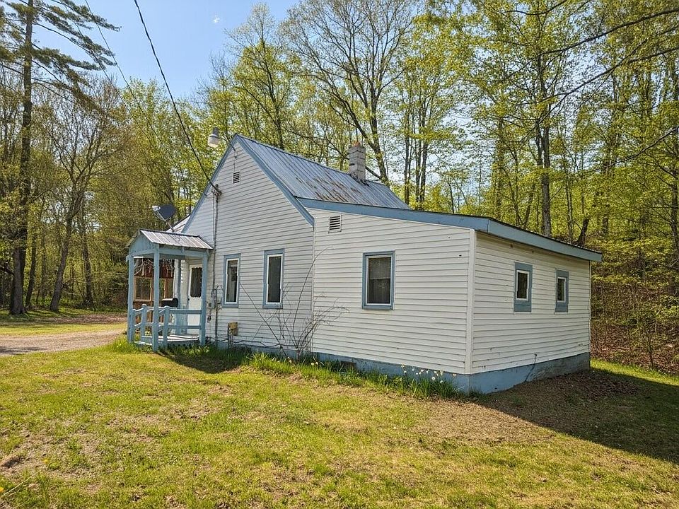 1st image of 372 River Road
