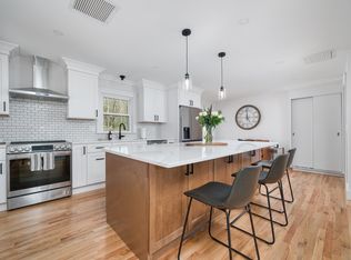 625 Ridgewood Rd, Middletown, CT 06457