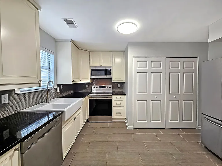 5158 Afton Way SE — Photo 23
