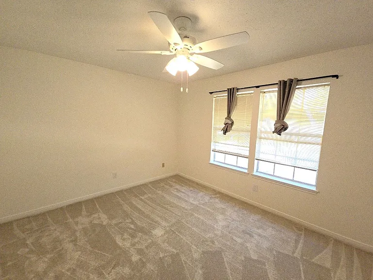 2502 Fairwind Dr — Photo 15