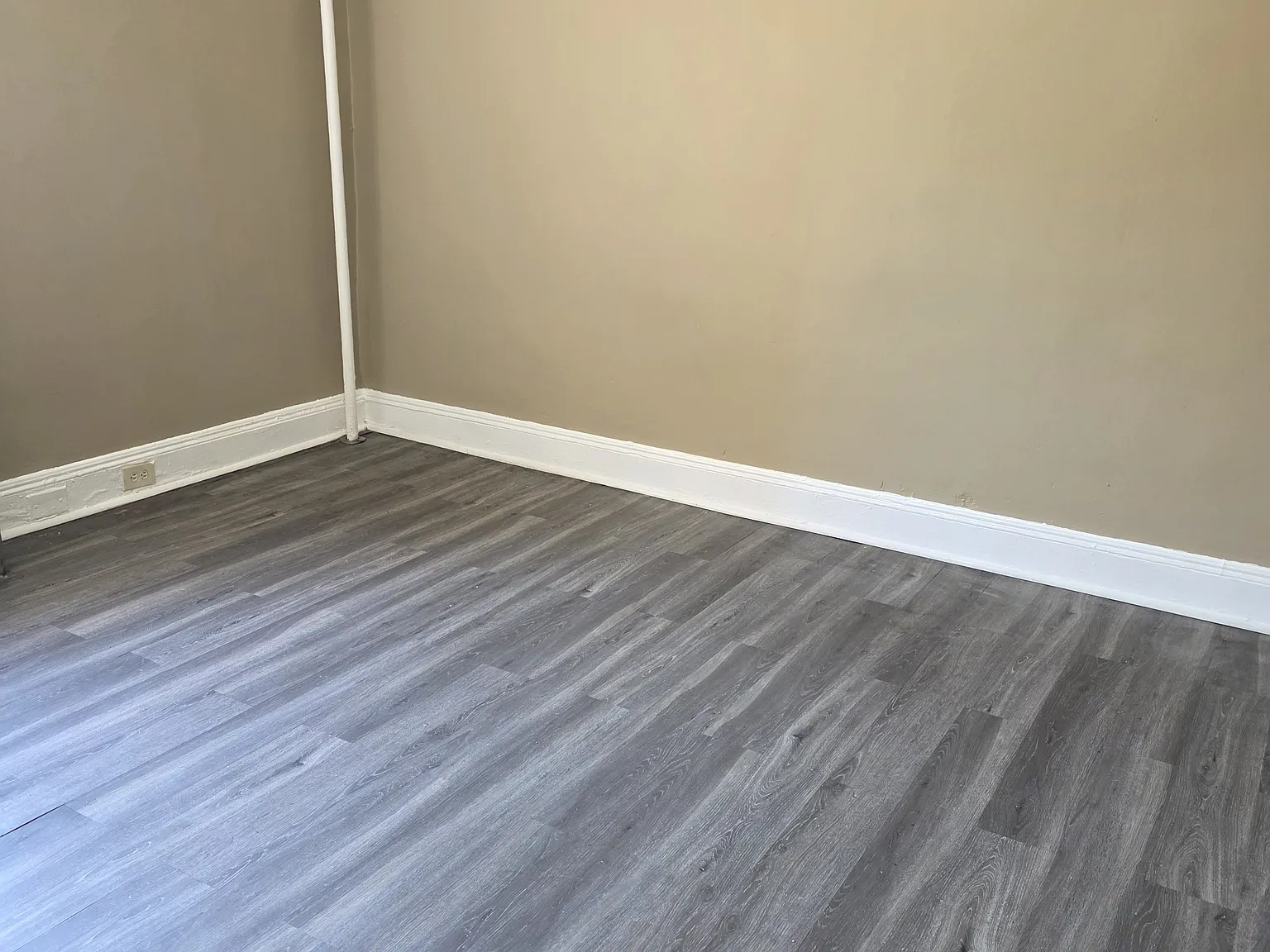 Studio, 600 sqft, $1,000 — Photo 3