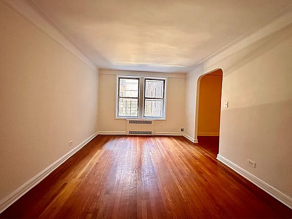 3rd image of 4143 39th Pl #1F