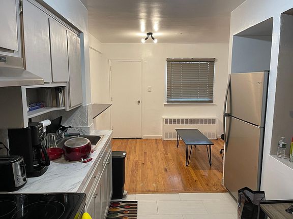 5th image of 1366 E 84th St