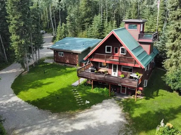 2749 Goldhill Rd, Fairbanks, AK 99709