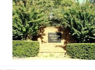 1409 Olde Eden Dr, High Point, NC 27265