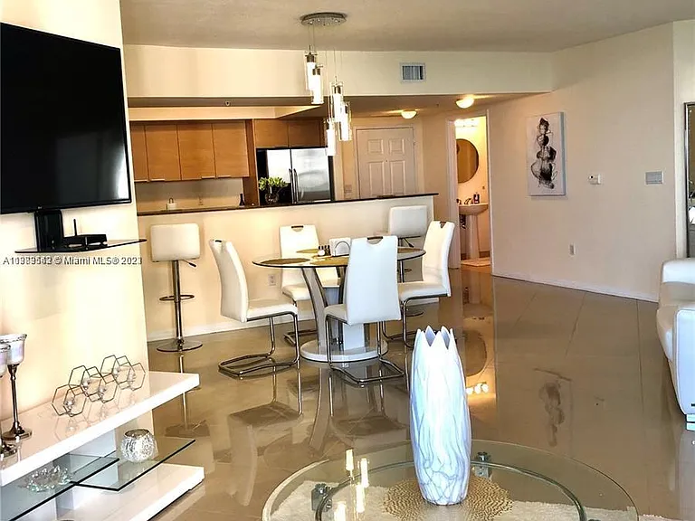 16699 Collins Ave #1705 — Photo 9