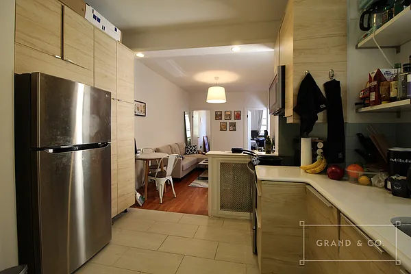 Rented by Grand & Co. | media 9