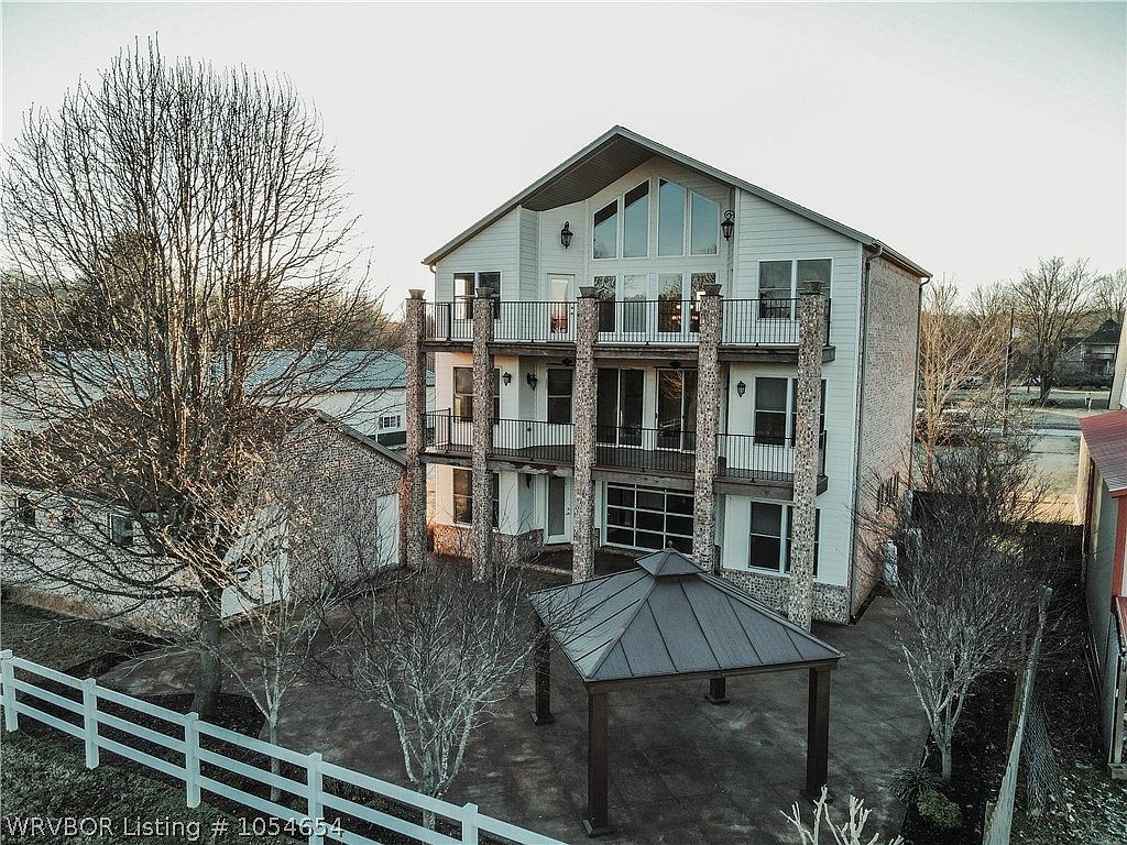 10732 Lakeside Rd, Lowell, AR 72745 Zillow