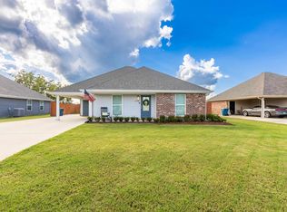 2574 Pineridge St, Thibodaux, LA 70301