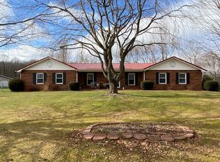 215 Briarwood Ln, Rural Retreat, VA 24368