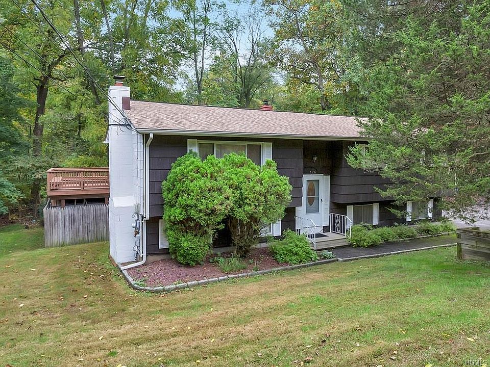 1st image of 526 W Brook Dr