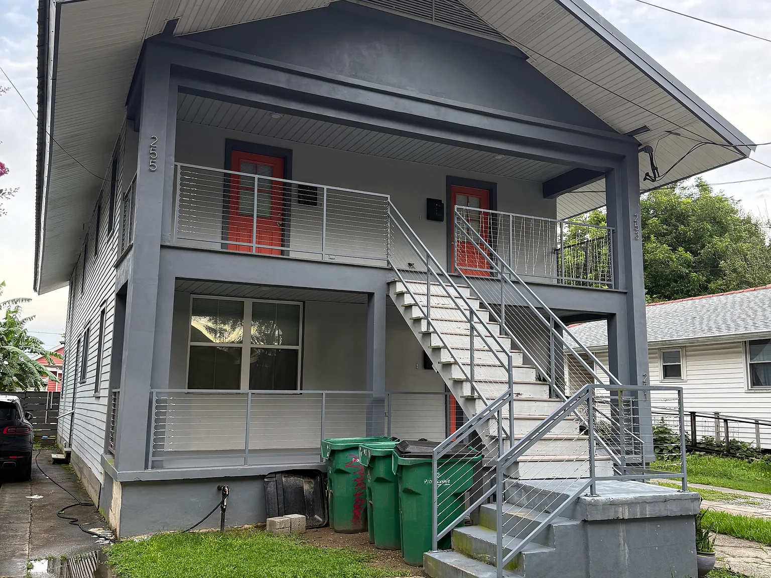 255 Papworth Ave — Photo 2