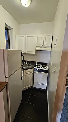 Rented by 195 Property Developers and Realtors LLC | media 8