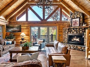 2120 Double Oaks Way, Sevierville, TN 37862