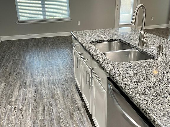5th image of 6861 Sweetclover Dr
