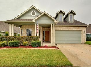 108 Greenside Ln, Georgetown, TX 78633