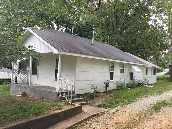 3rd image of 503 Myrtle St