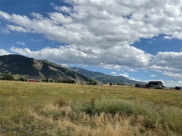 5688 Foster Ln, Belgrade, MT 59714