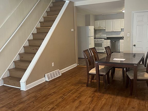 3rd image of 4371 Manayunk Ave #1