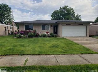 4217 Lin Dr, Sterling Heights, MI 48310