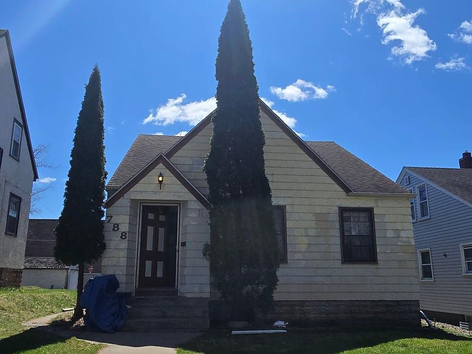 1st image of 788 Cottage Ave E