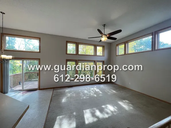 22399 Evergreen Cir, Forest Lake, MN 55025