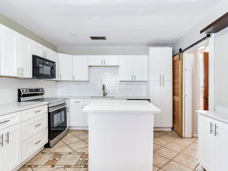 2514 W Gray St — Photo 10