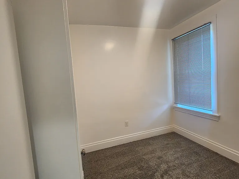 2830 Broadway Ave #2 — Photo 19