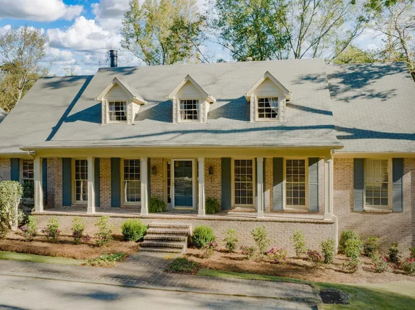 3773 Brookwood Rd, Birmingham, AL 35223
