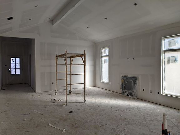 3rd image of 3719 128th St