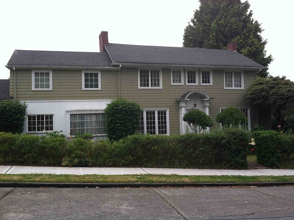 2nd image of 3403 W Laurelhurst Dr NE