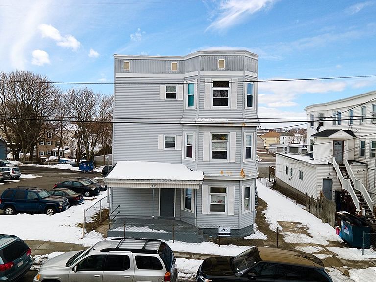 1819 Pleasant St Fall River, MA, 02723 Apartments for Rent Zillow