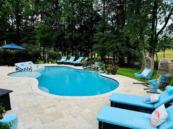 19409 Laurel Glen Ave, Cornelius, NC 28031