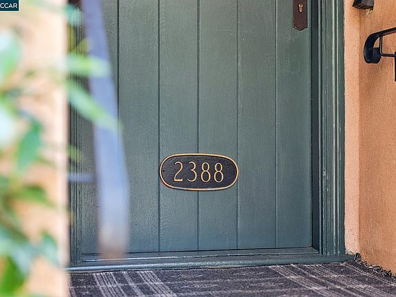 4th image of 2388 Vine St