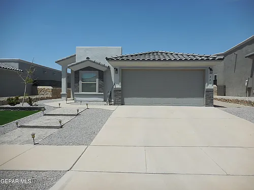 227 Ellesmere Way Photo 1