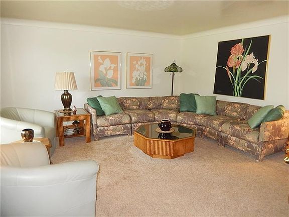 2nd image of 21 Fairway Dr