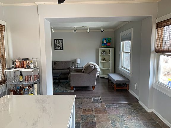 Sun room to living room