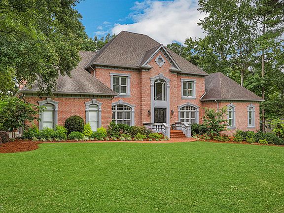 2nd image of 2274 Spencers Way