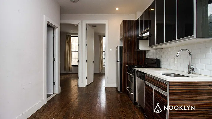 Rented by Nooklyn NYC LLC | media 4