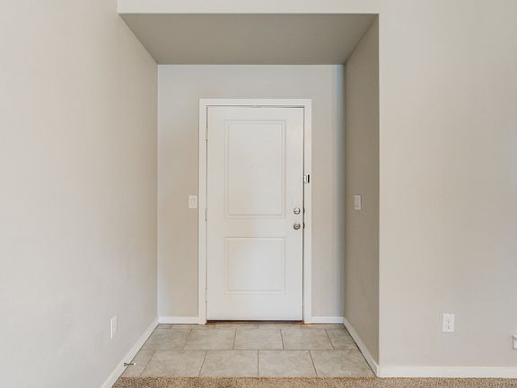 4th image of 13808 Sherman Ave