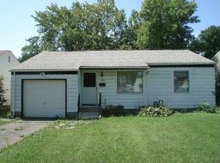 1082 Quentin Rd, Eastlake, OH 44095