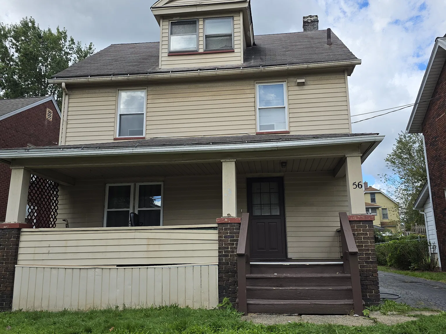 4 bed, 1879 sqft, $1,100 — Photo 1