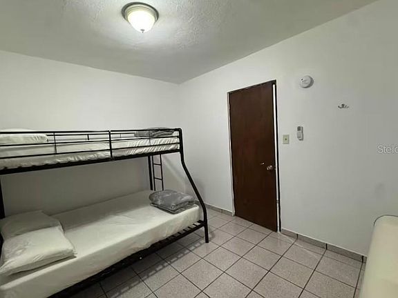 5th image of 152 Clark Comm