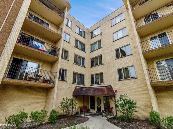 6433 W Belle Plaine Ave APT 301, Chicago, IL 60634